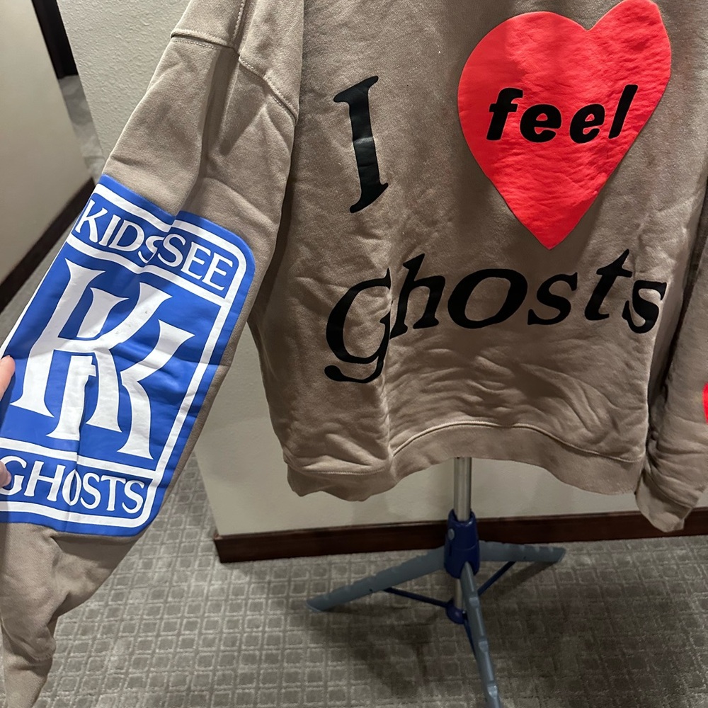 I Feel Ghosts Sweatshirt with Red Heart